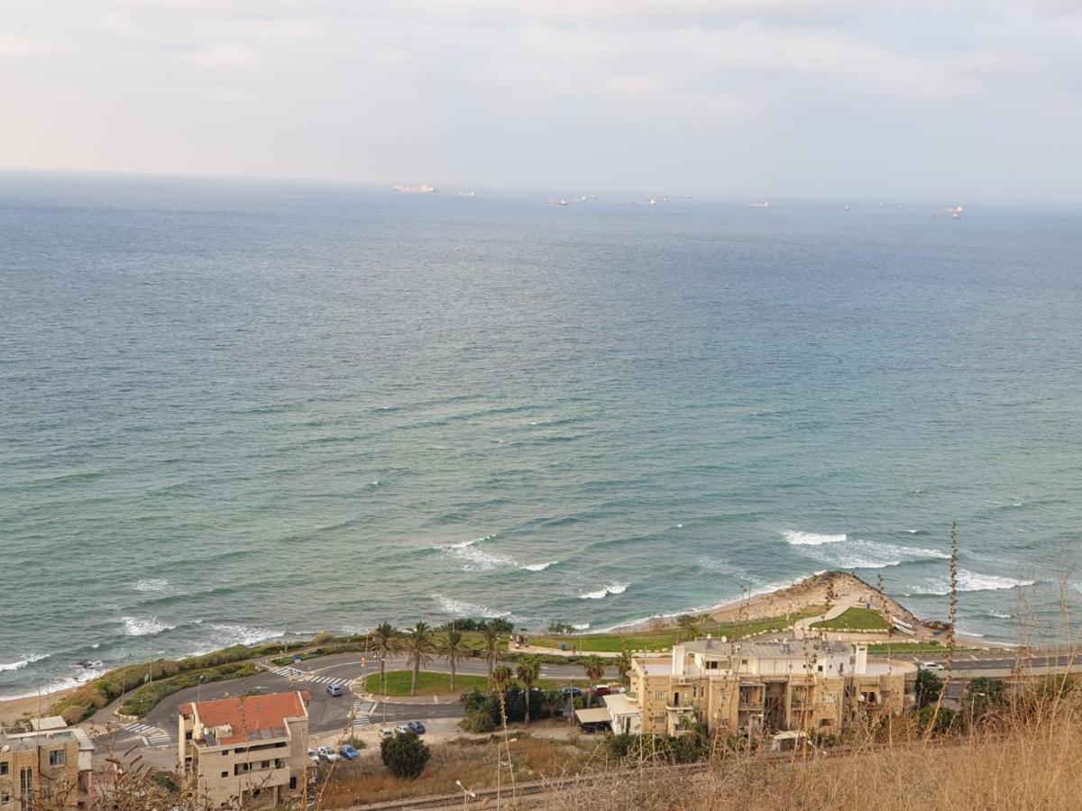 Blue Sky Hotel Haifa Exterior foto